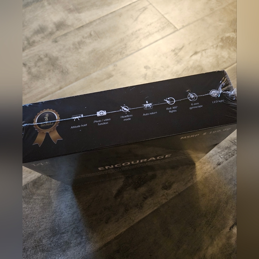 NEW 2.4G Remote Control Foldable Drone - Picture 3 of 5